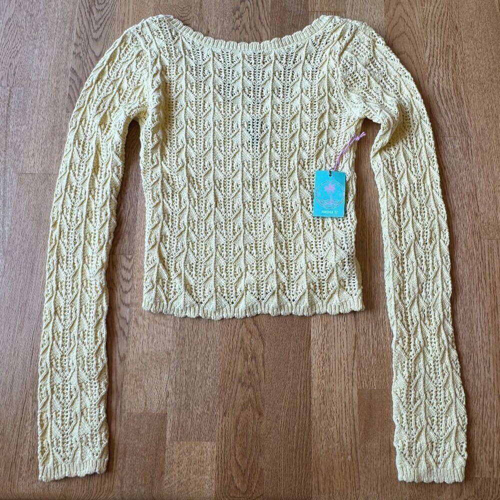 Forever 21 Yellow Knit Sweater Size Small NWT